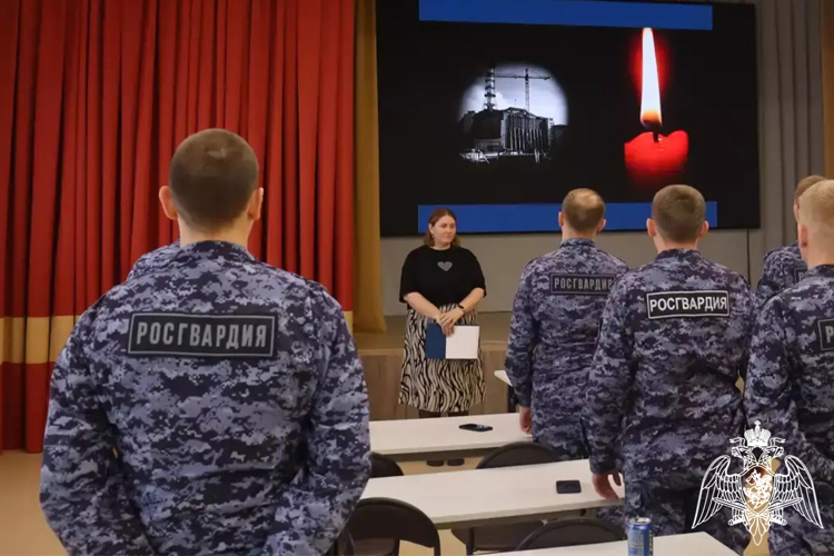 Память жертв радиационных аварий и катастроф  почтили росгвардейцы в Тюменской области 