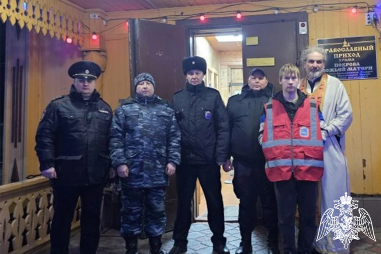 Росгвардия обеспечила безопасность празднования в Тюменской области православной Пасхи