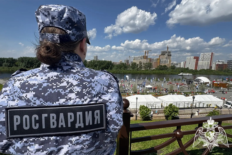 Росгвардейцы в Тюменской области приняли участие в обеспечении безопасности Всероссийского полумарафона «ЗаБег.РФ»