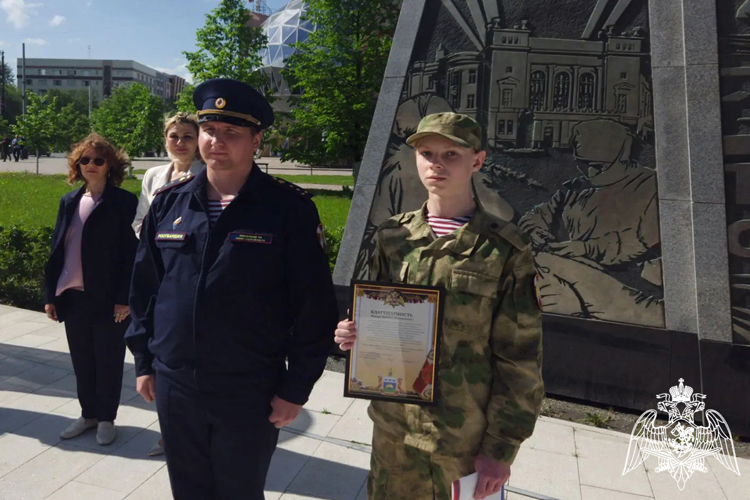 В Тюменской области росгвардейцы проводят патриотические и профориентационные мероприятия