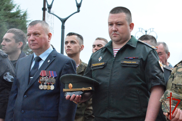 Росгвардейцы в Тюменской области присоединились к международной акции «Свеча памяти» в 85-ю годовщину начала Великой Отечественной войны