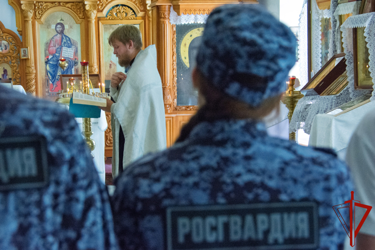 В День Крещения Руси росгвардейцы в Тюменской области приняли участие в праздничных мероприятиях