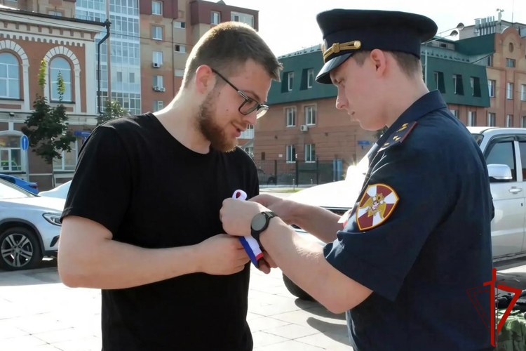 В День Государственного флага росгвардейцы провели мероприятия в Тюменской области
