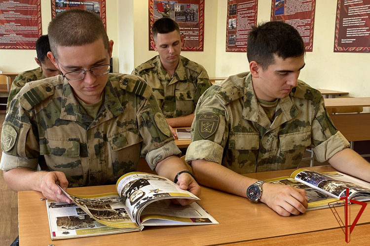 Росгвардейцы в Тюменской области почтили  память генерала армии Ивана Кирилловича Яковлева