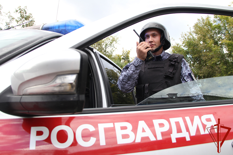 Росгвардейцы в Тюменской области обеспечили безопасность Всероссийского дня бега «Кросс нации»