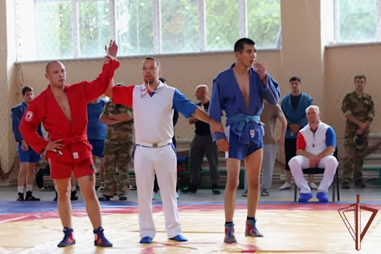 В Уральском округе Росгвардии завершился чемпионат по самбо