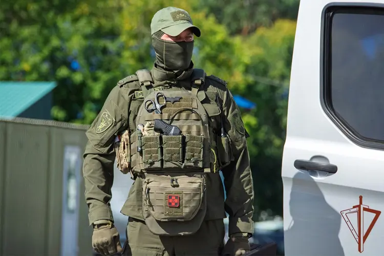 В Тюмени при содействии СОБР Росгвардии задержан подозреваемый в распространении наркотиков