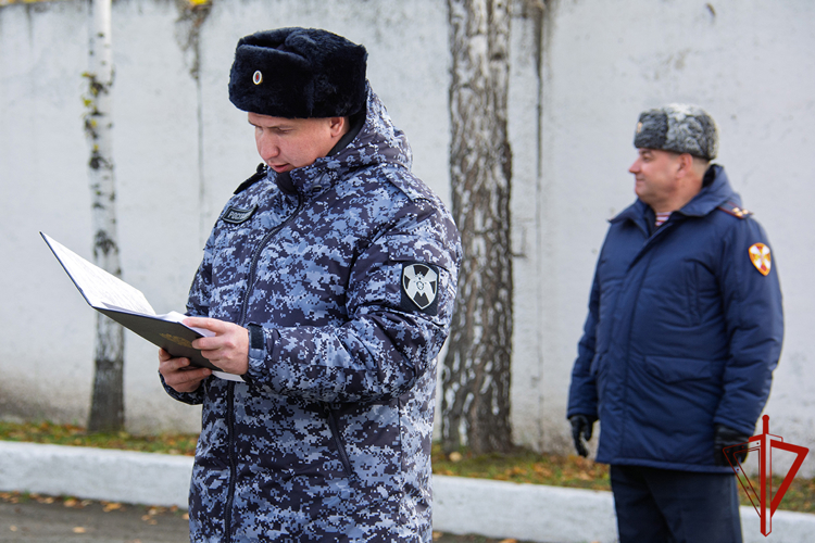 В Тюменской области состоялись торжественные мероприятия в ознаменование 46-летия Уральского округа Росгвардии