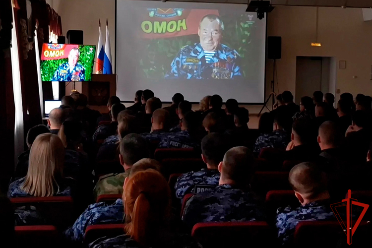 В Тюмени состоялись торжественные мероприятия, посвященные 10-летию управления Росгвардии и Дню ОМОН
