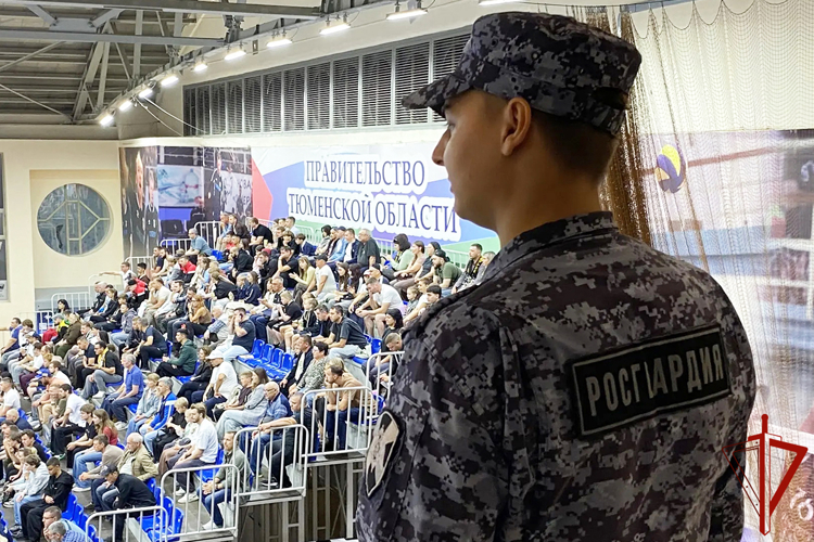 Росгвардия в Тюменской области обеспечила безопасность соревнований по хоккею