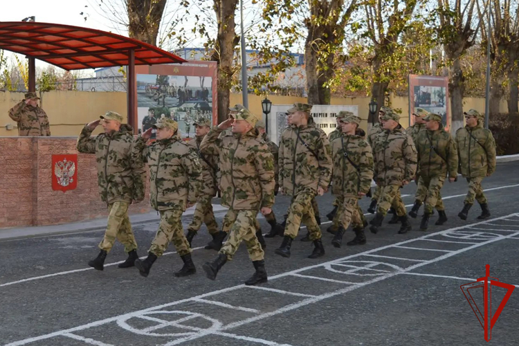 В кинологическом центре Уральского округа Росгвардии чествовали увольняемых в запас военнослужащих по призыву